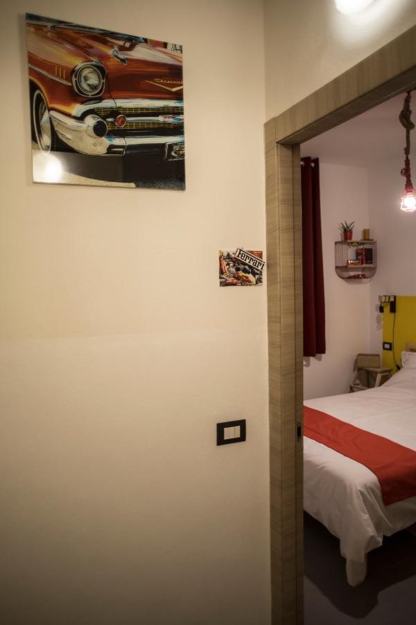 R&B La Pomposa Dei Motori Hotel Modena Ngoại thất bức ảnh