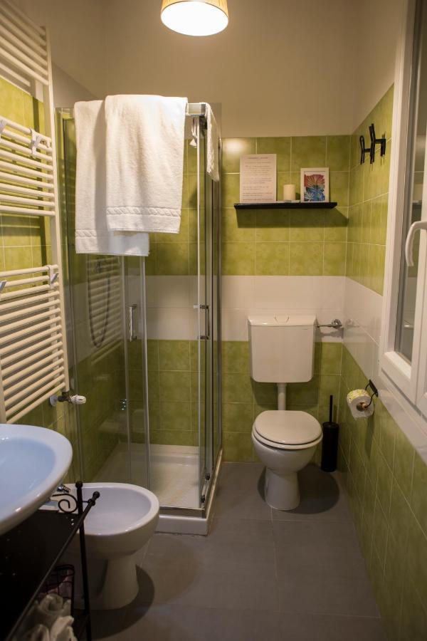 R&B La Pomposa Dei Motori Hotel Modena Ngoại thất bức ảnh